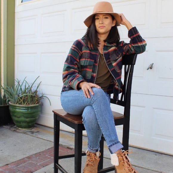 Fall Plaid Lumberjack Jacket - Picture 5 of 8